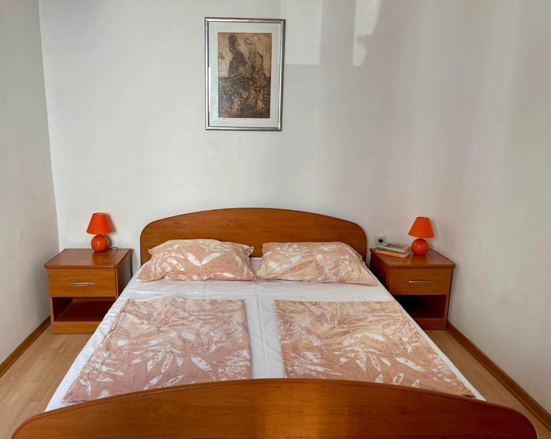 Apartments Leo Petrcane Luaran gambar