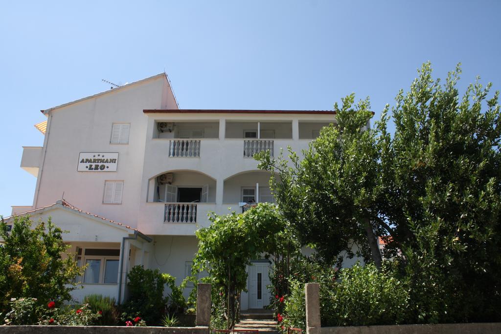 Apartments Leo Petrcane Luaran gambar